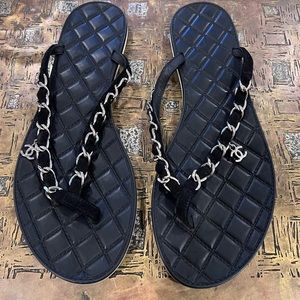 Chanel chain flipflop. Never worn, original dust bag.